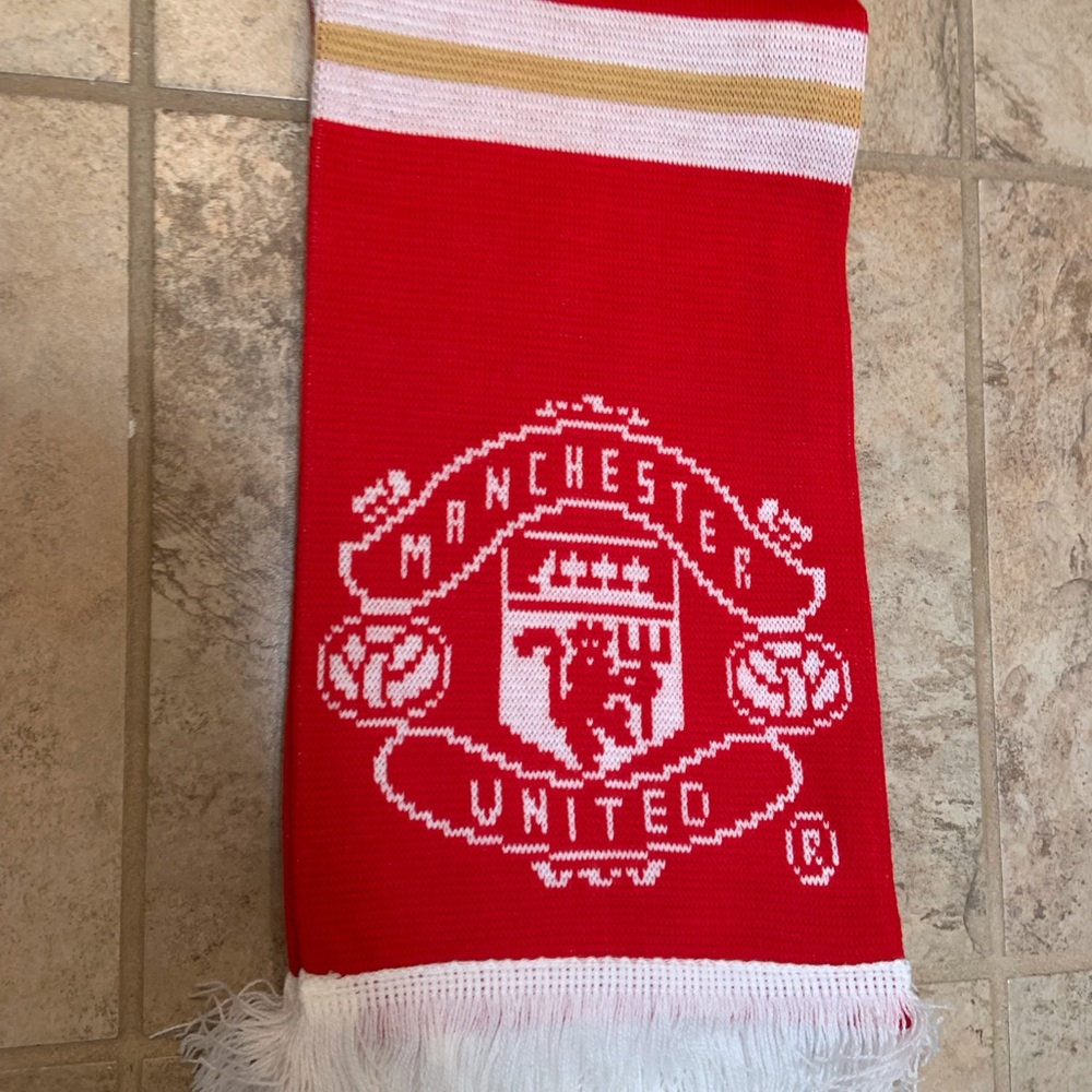 Chivas Manchester United Knit Scarf